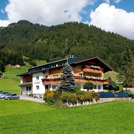 Haus Alpina Hotel Au (Vorarlberg) ภายนอก รูปภาพ