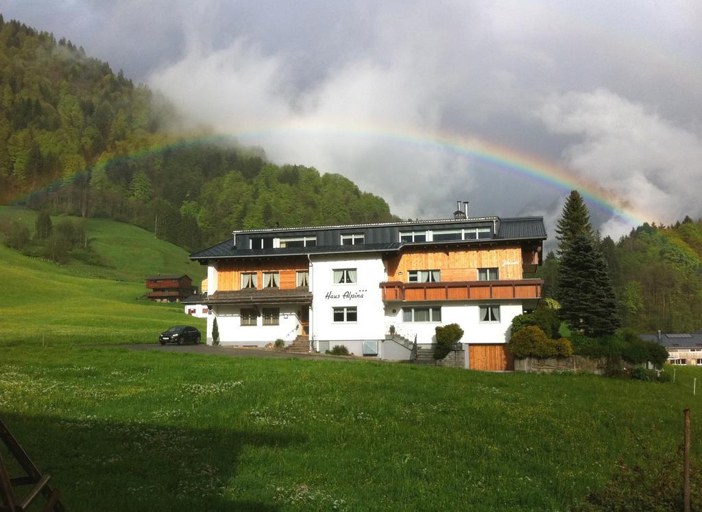 Haus Alpina Hotel Au (Vorarlberg) ภายนอก รูปภาพ